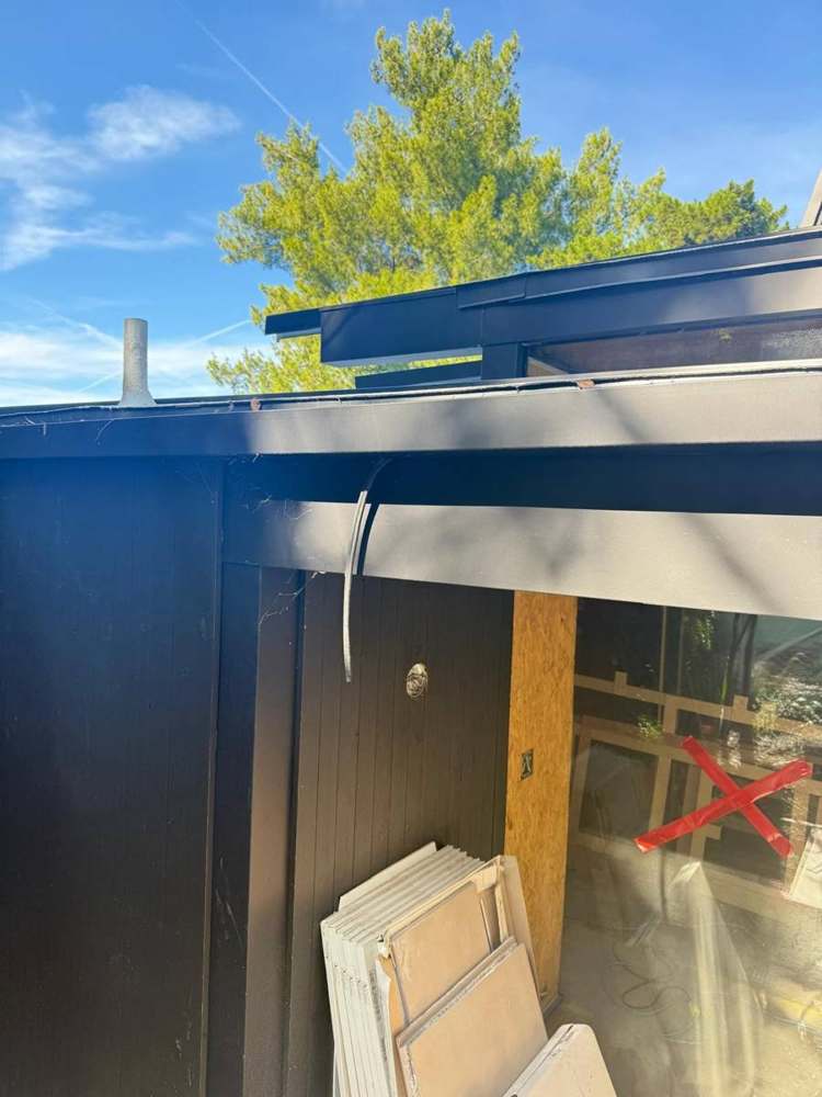 Custom box fascia gutter in Bel Air